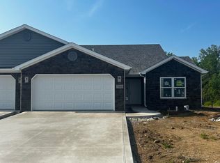 3960 Gussie Ct, Warsaw, IN 46582