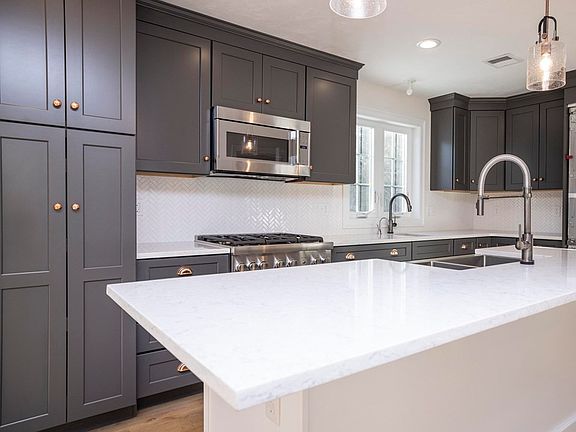 2nd image of 64 Lois Ln