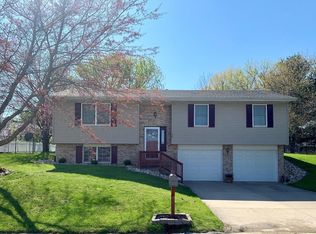 40 Brook Rd, Hannibal, MO 63401