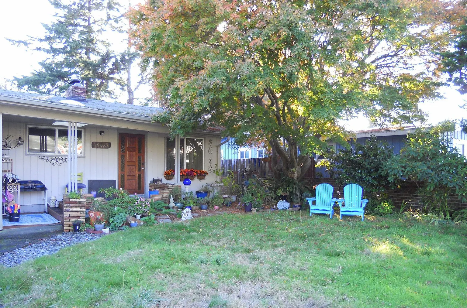 303 Birch St photo 1