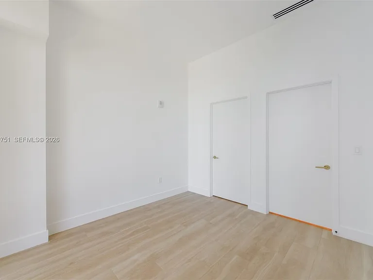 90 NE 32nd St #1108 — Photo 16