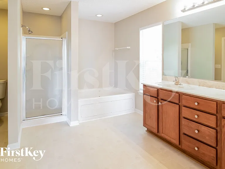 335 Seneca River Dr — Photo 10