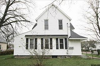 1st image of 1701 S Park St