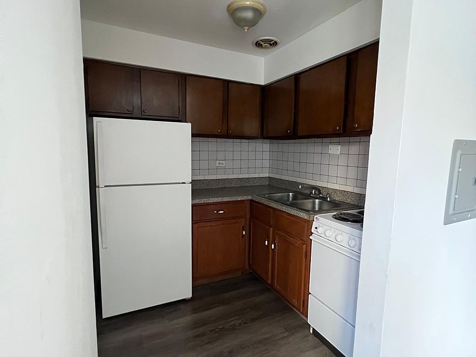 1st image of 6250 N Kenmore Ave #309