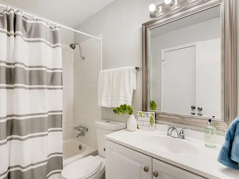 822 Sahara Ave #B — Photo 16