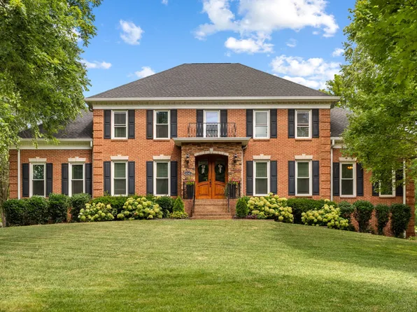 8240 Moores Ln, Brentwood, TN 37027