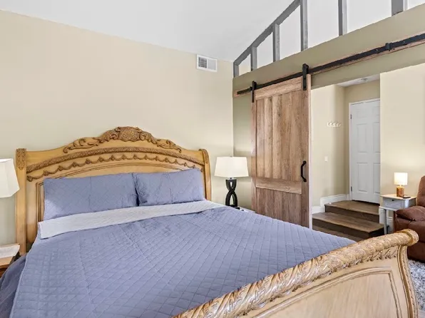 8101 E Woodsboro Ave, Anaheim, CA 92807