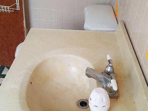5th image of 1517 McGregor Ave