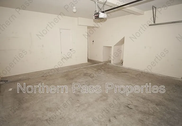 12945 Hueco Hill Dr — Photo 9