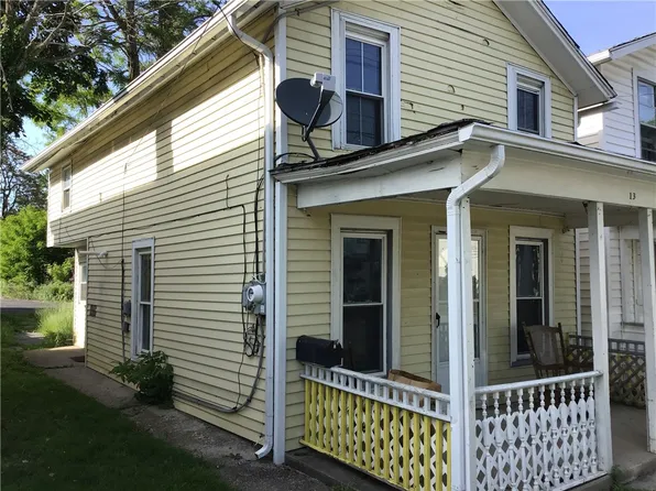 13 Lake St, Mount Morris, NY 14510