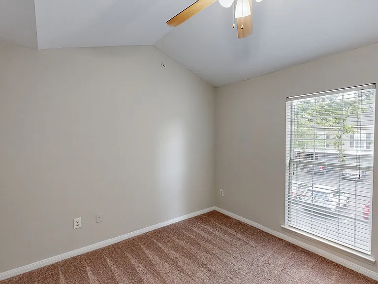 The Carriage Homes at Wyndham — Photo 64