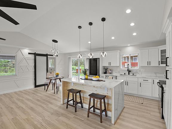 4th image of 16-2078 Pukalani Dr