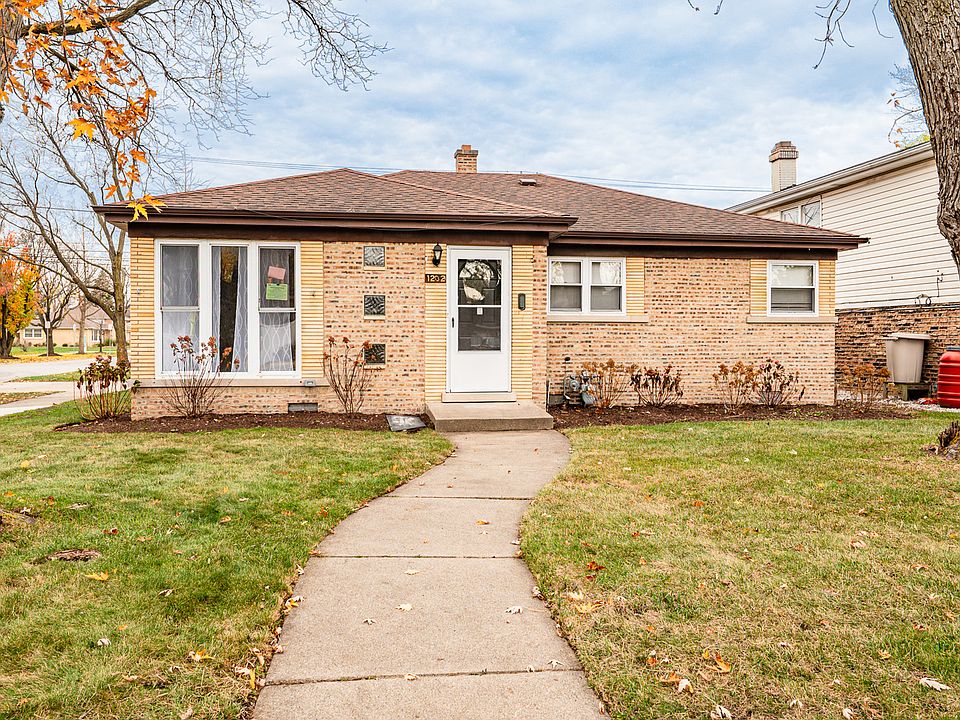 1st image of 1202 N Maple Ave