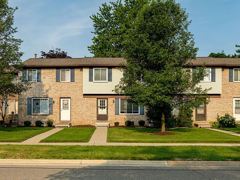 251 Sheffield Dr — Photo 31