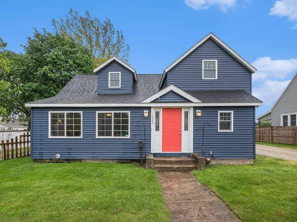 1323 N 11th St, Niles, MI 49120