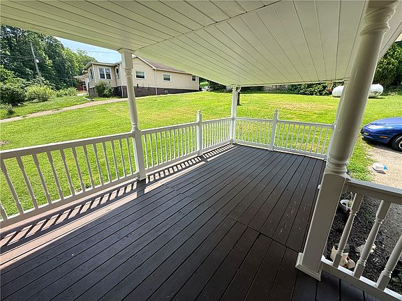 4th image of 123 New Hill Rd