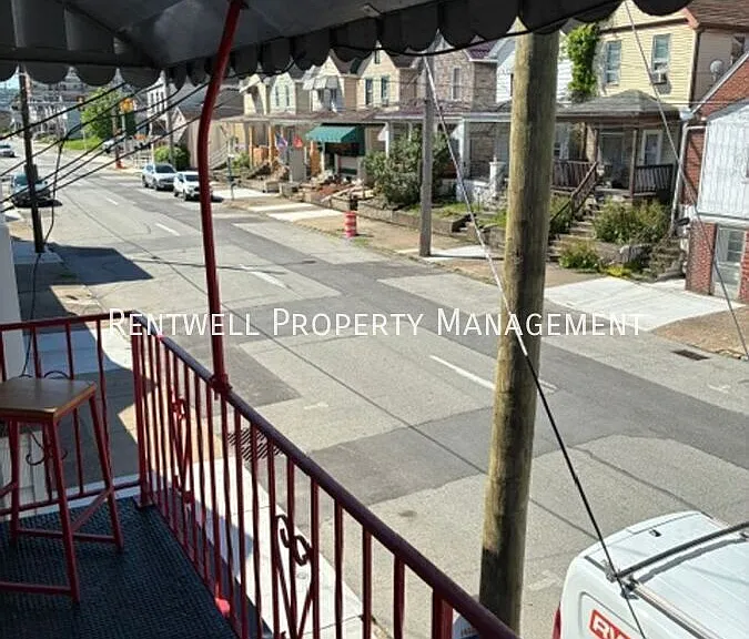 1022 McKean Ave — Photo 10