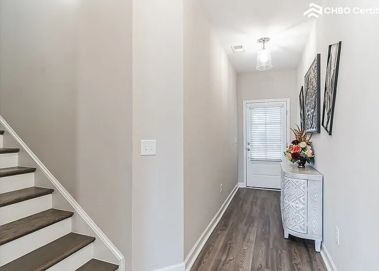 2952 Edgemont Ln SW — Photo 10