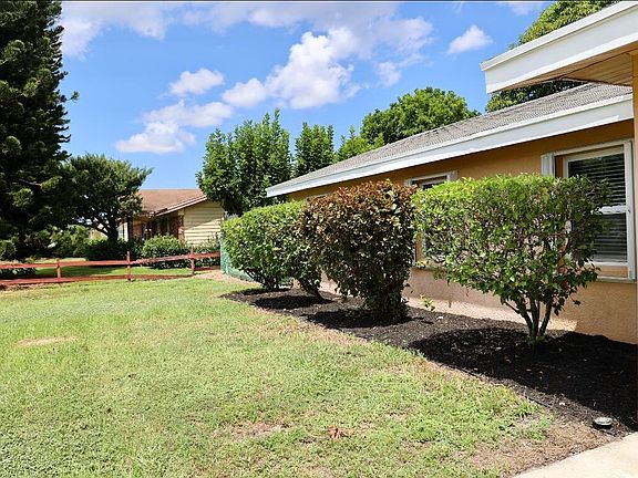 4th image of 1384 Stoneway Lane