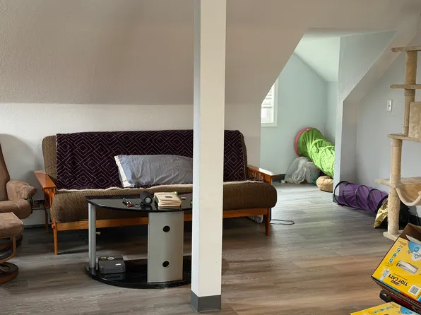 402 W Arrowhead Rd #2, Duluth, MN 55803