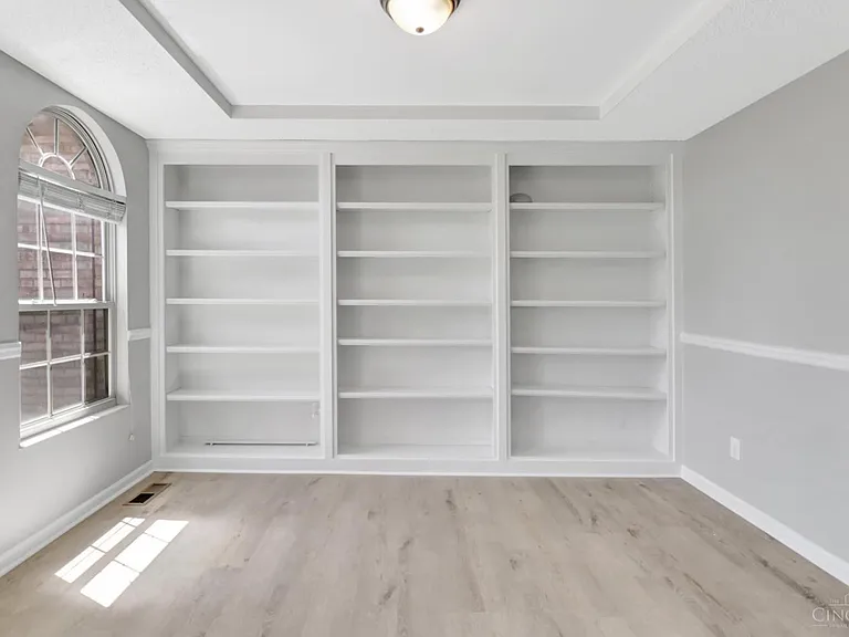 6817 Raven Ct — Photo 22