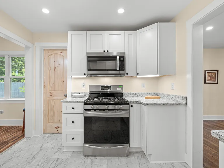 104 Maney Ave — Photo 30