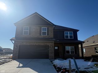 1279 Foxtail Ln, Greenwood, IN 46143