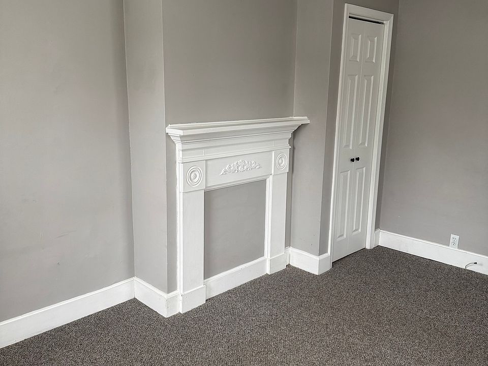 First floor Living room