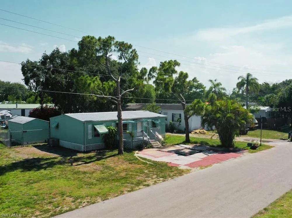 3 bed, 2.0 bath, 960 sqft, $1,500 — Photo 1