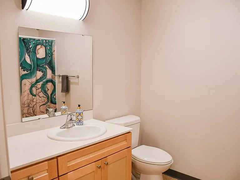 Kirkland Heights Apartments — Photo 112