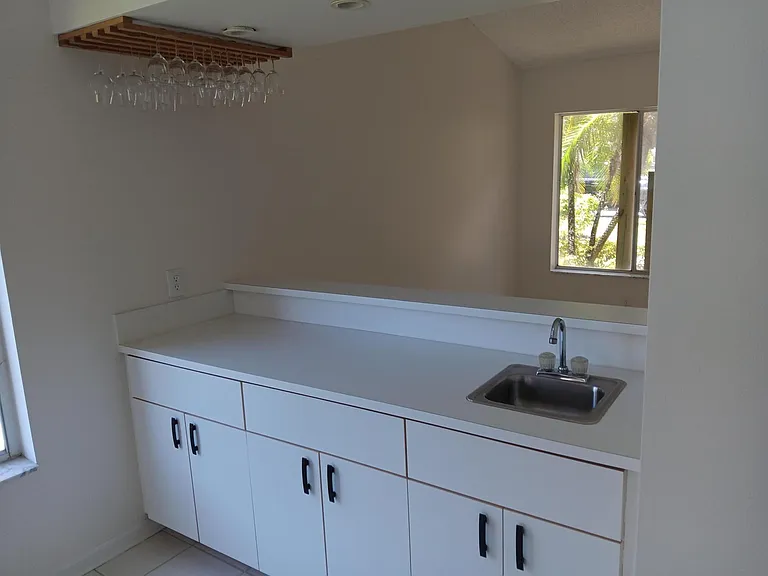 23157 Fountain View Dr #E — Photo 8