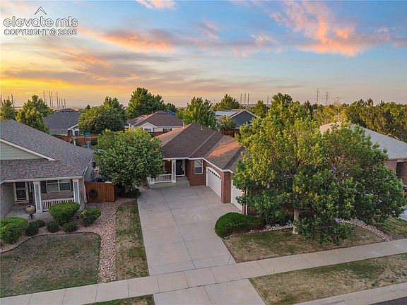 3rd image of 23767 E Bellewood Dr
