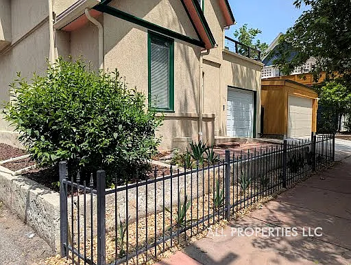 123 E Bayaud Ave — Photo 2