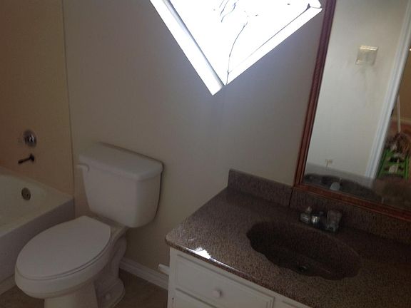5th image of 1541 Knollview Ln
