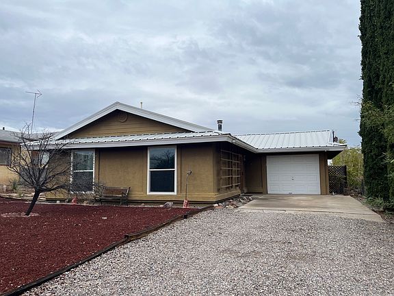 2nd image of 107 Huron Dr