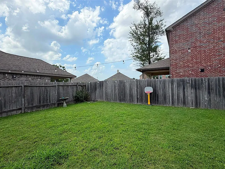 25112 Slow Pines Dr — Photo 20