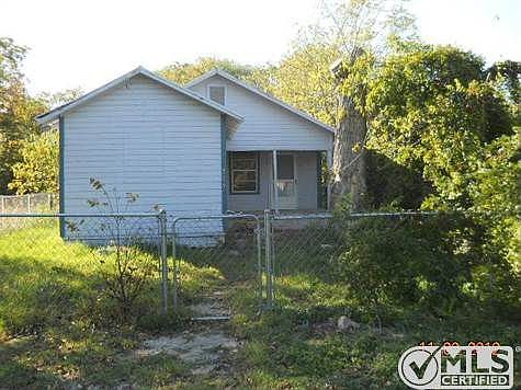 1st image of 209 S Ostrom Ave