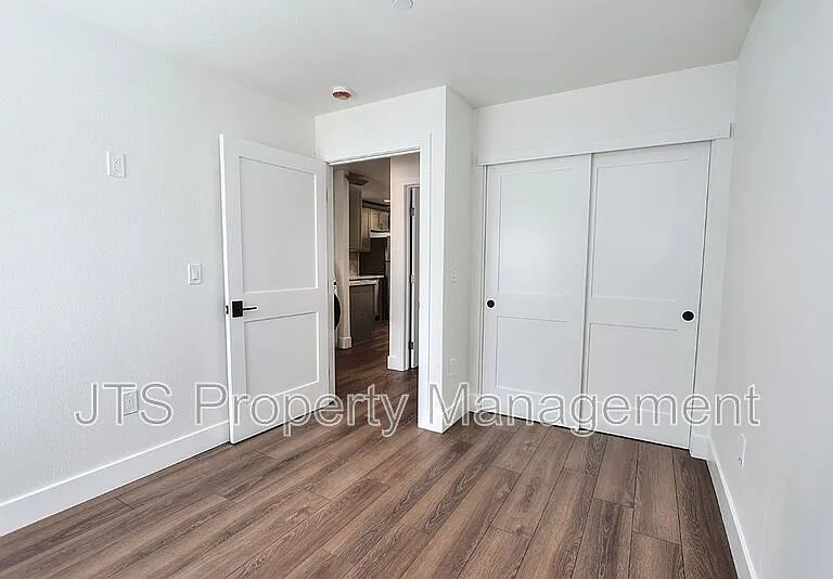 4712 65th St — Photo 40