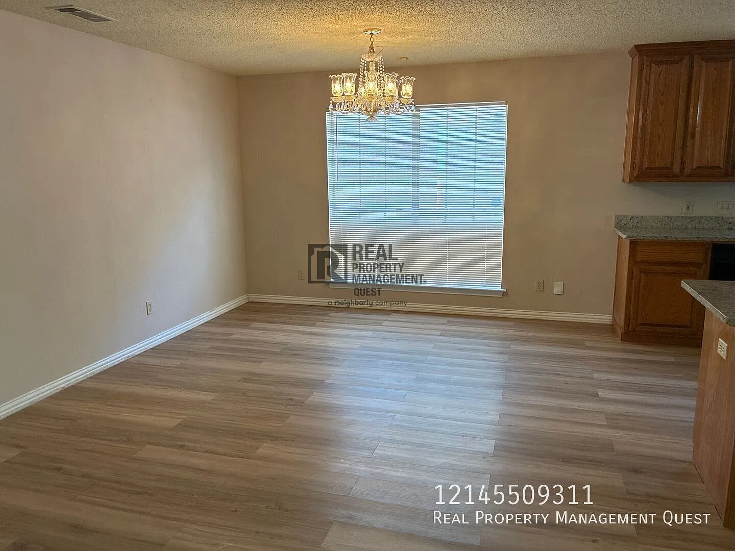 Cute 2 bed 2 bath available - Pay No admin Fee — Photo 3