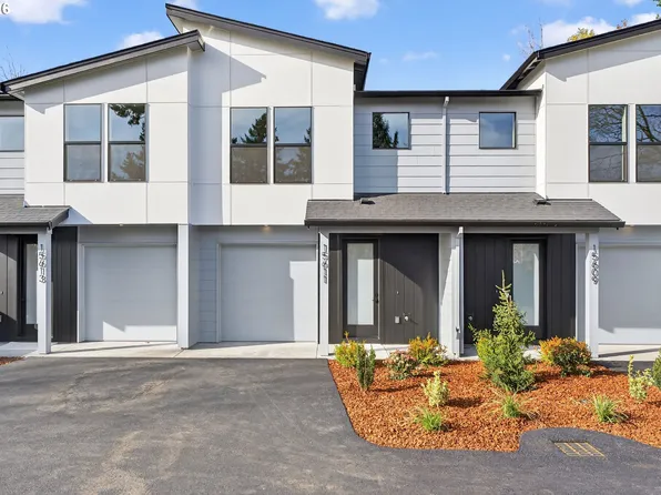 15611 SE Meadowlark Ln, Portland, OR 97267