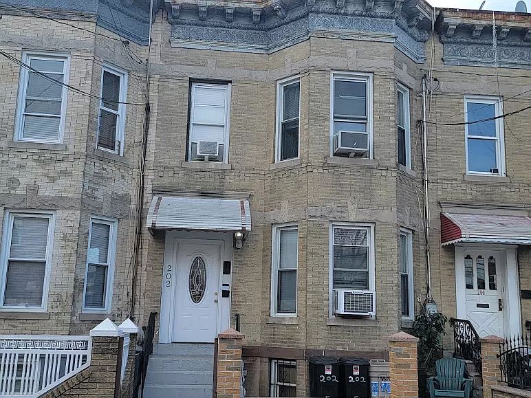 1st image of 202 Eldert Ln