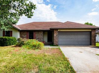 645 E Gallup Hill Rd, Nixa, MO 65714