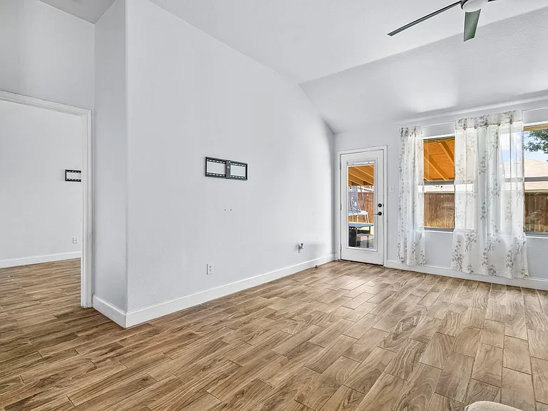 5540 Crestwood Dr — Photo 20
