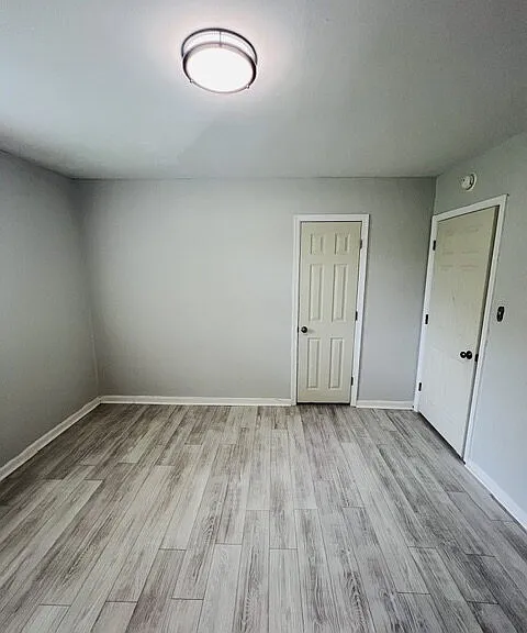 1221 Montgomery Ave — Photo 8