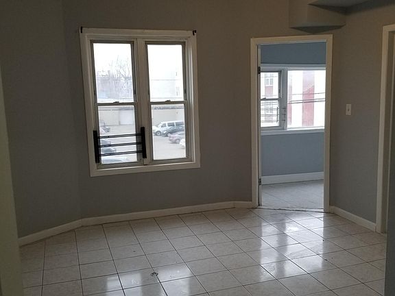5th image of 195 N 13th St #2