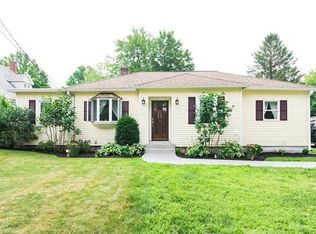 284 Whalom Rd, Lunenburg, MA 01462