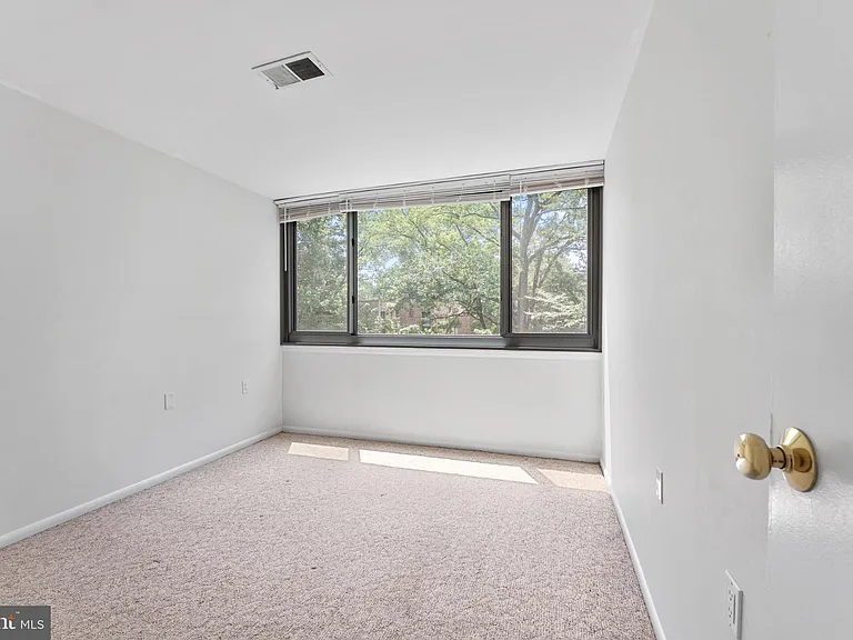 4420 Briarwood Ct N #25 — Photo 14