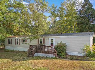 1 Juniper Ln, Lee, NH 03861