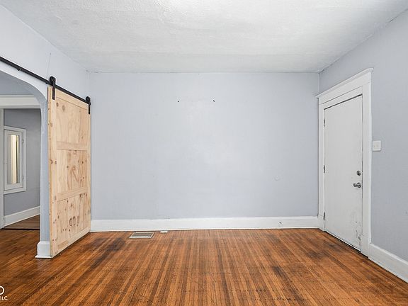 4th image of 733 N Grant Ave