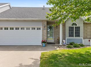 11286 Blue Heron Pkwy #24, Holland, MI 49424